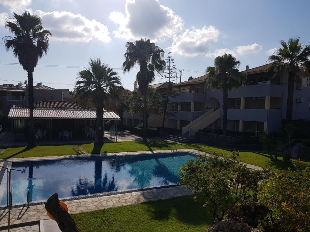 Asteraki Aparthotel 古维亚 外观 照片