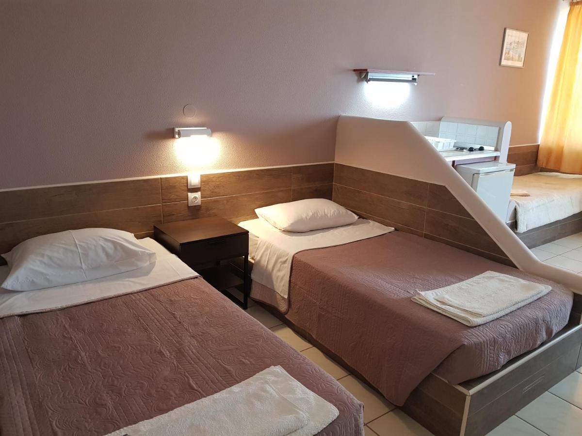 Asteraki Aparthotel 古维亚 外观 照片