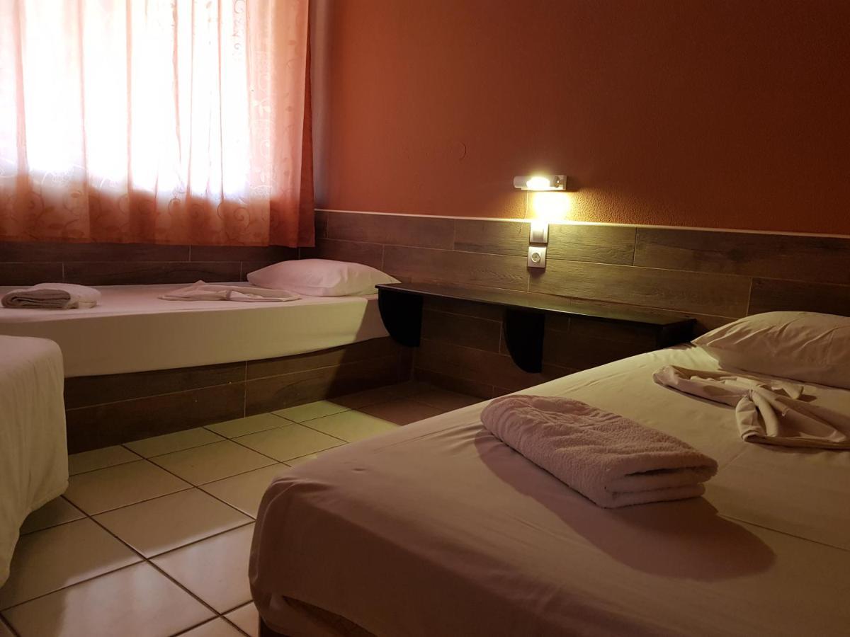 Asteraki Aparthotel 古维亚 外观 照片