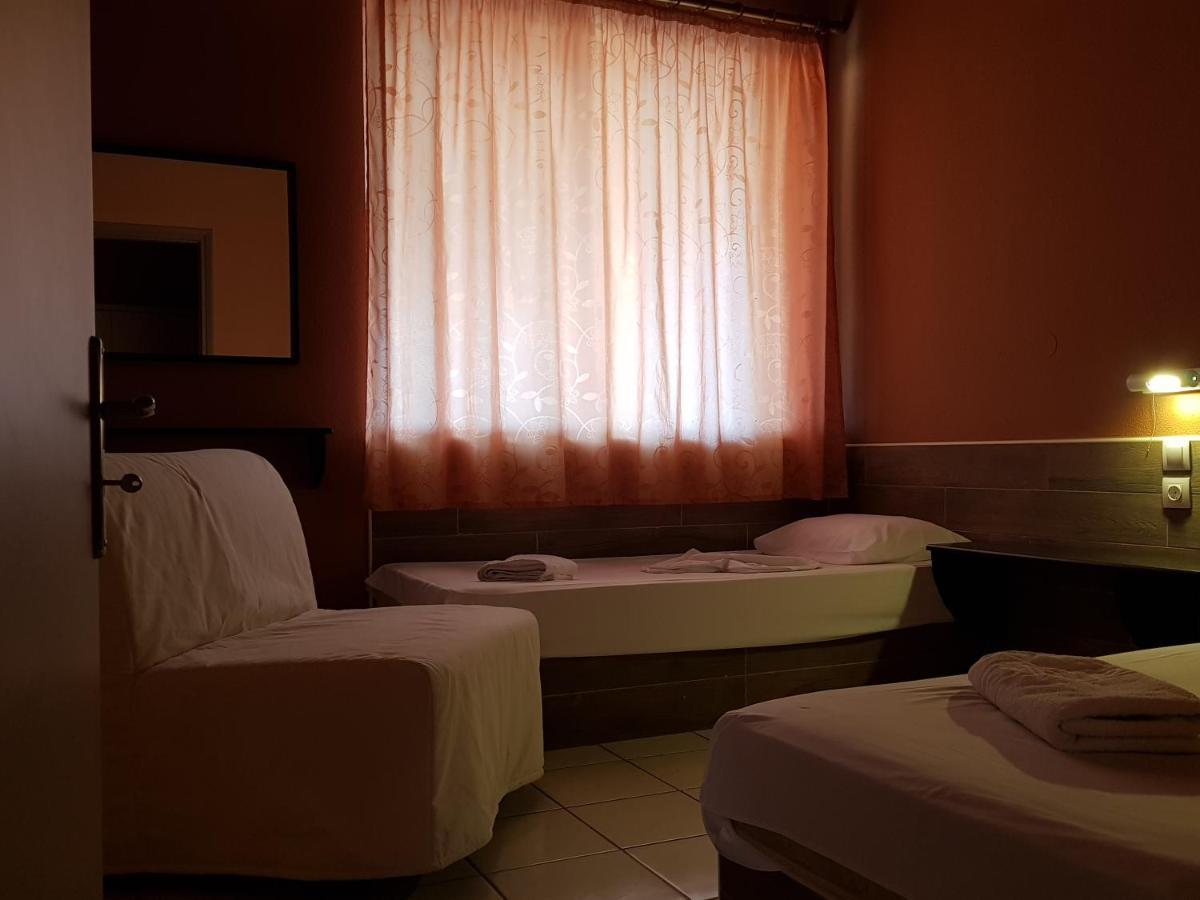 Asteraki Aparthotel 古维亚 外观 照片