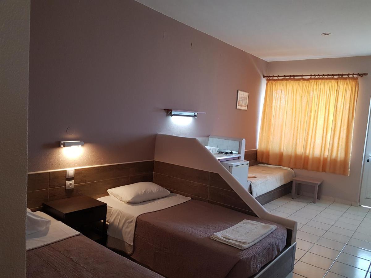 Asteraki Aparthotel 古维亚 外观 照片